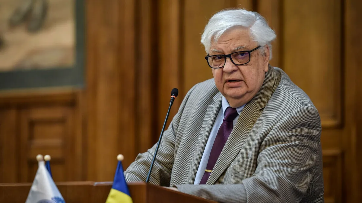 Profesorul Mircea Coşea, îngrijorat de problemele băncilor din SUA: BNR ne va spune să mai bem un ceai. Aştept o reacţie de la Guvern, de la Finanţe