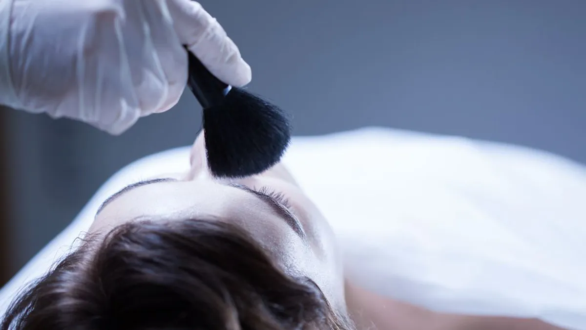 Cosmetică mortuară. Cât câștigă o persoană care se ocupă de schimbarea aspectului persoanelor decedate