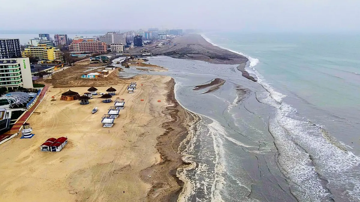 Plaja din Mamaia nu este pe placul turiștilor străini. Oamenii au rămas cu un gust amar după ce au vizitat locația. ”Nu o să mai vin niciodată, una dintre cele mai groaznice”