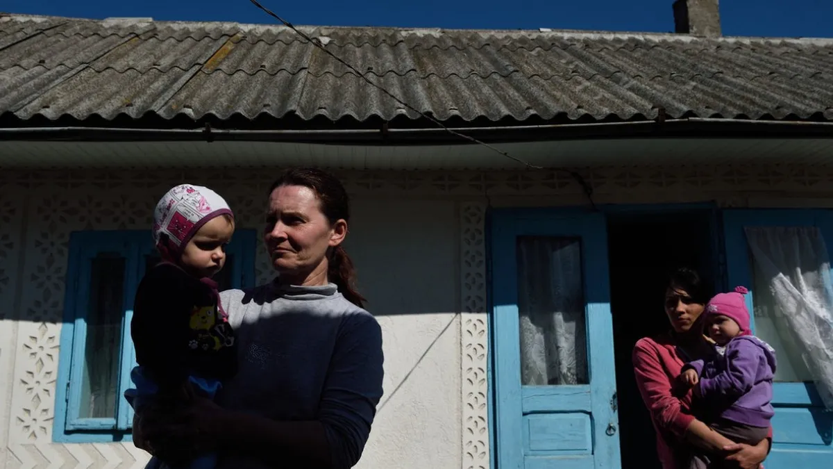 Anunț îngrozitor pentru femei chiar de 8 martie! Româncele sunt cele mai sărace femei din Europa. Ce statistici demonstrează acest lucru