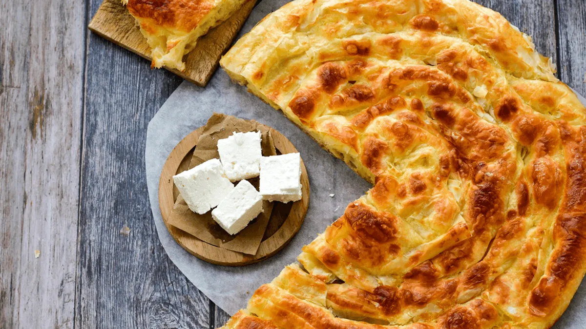 Plăcinta dobrogeană devine proprietatea României. Produsul tradițional românesc a câștigat recunoașterea europeană