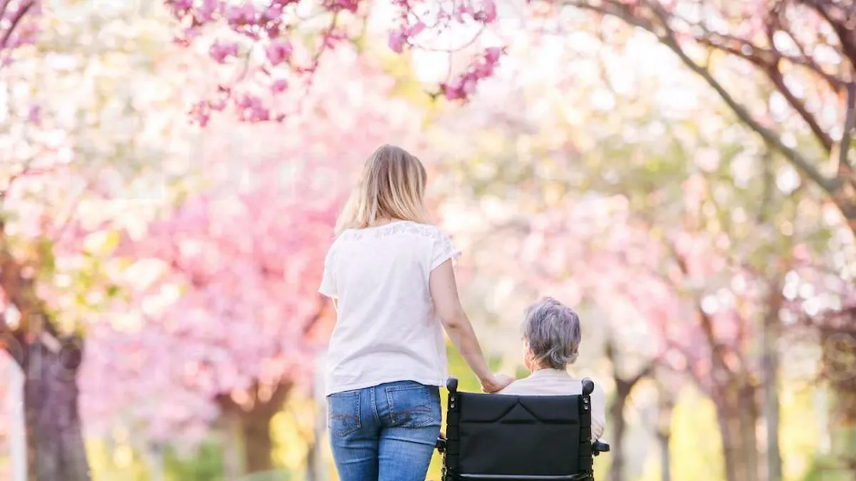 Dezastru demografic: România are de departe cea mai mică speranță de viață din UE