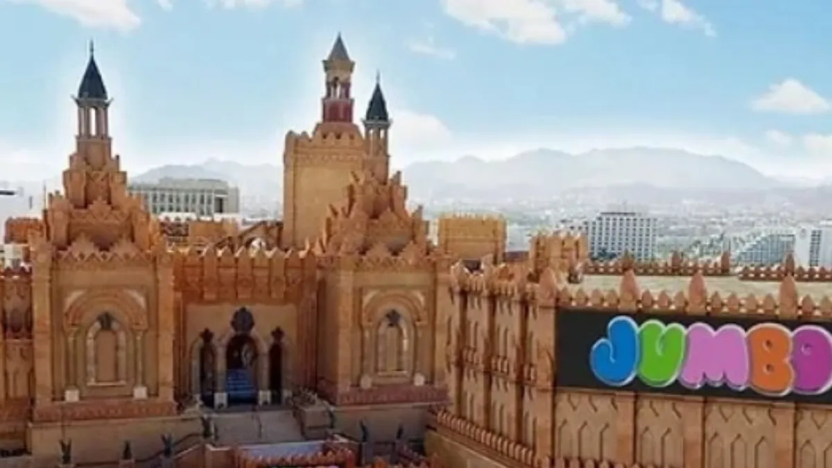 Un retailer cunoscut a deschis un magazin într-un castel! Ce planuri are pentru România în 2023