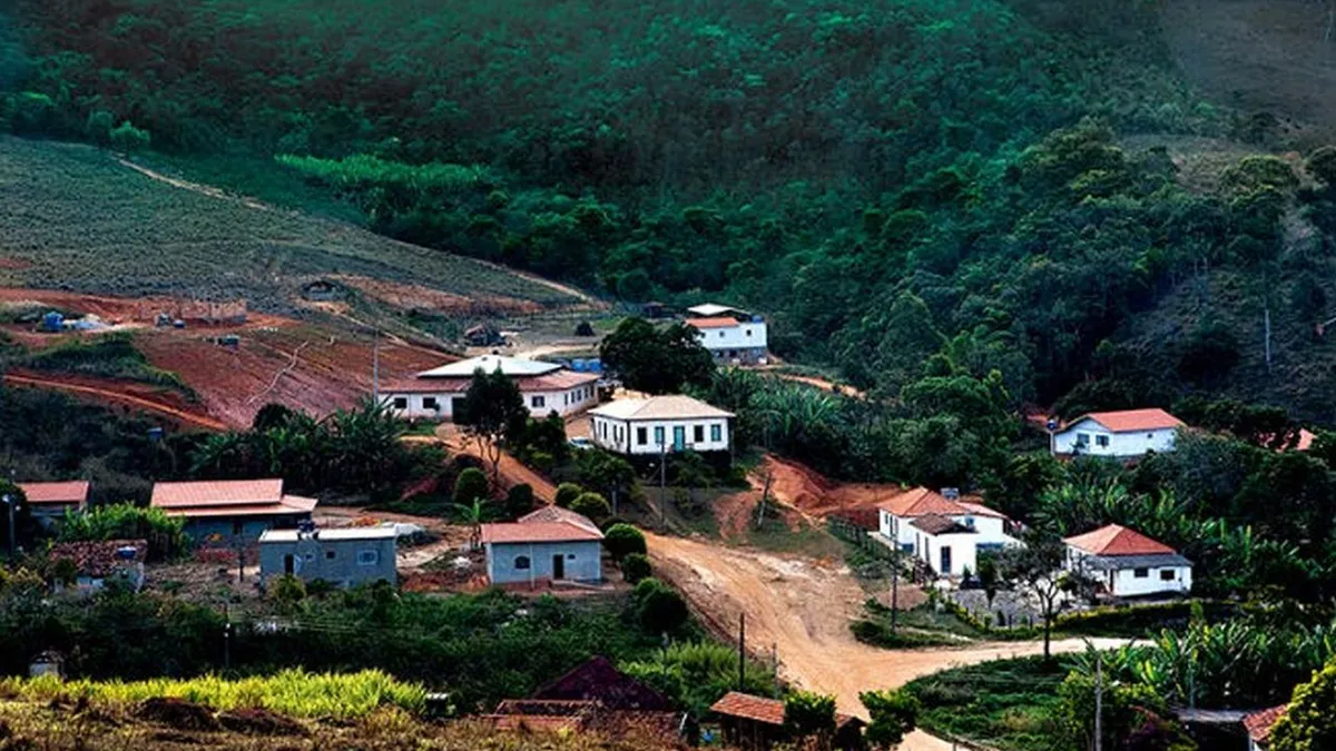 Orașul în care femeile sunt la conducere. Condiția pe care bărbații trebuie să o respecte dacă vor să trăiască în orașul în care locuiesc peste 600 de femei