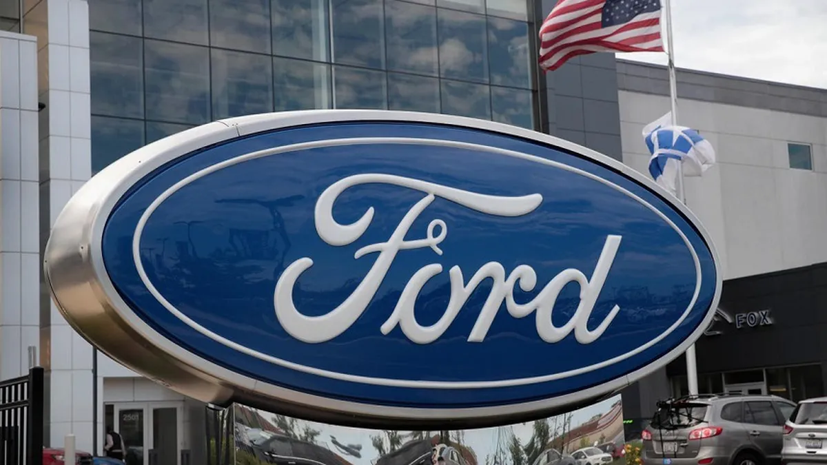 Ford pregătește o nouă serie de concedieri, va renunța la 3.000 de angajaţi Dezvăluirea a fost făcută de Wall Street Journal