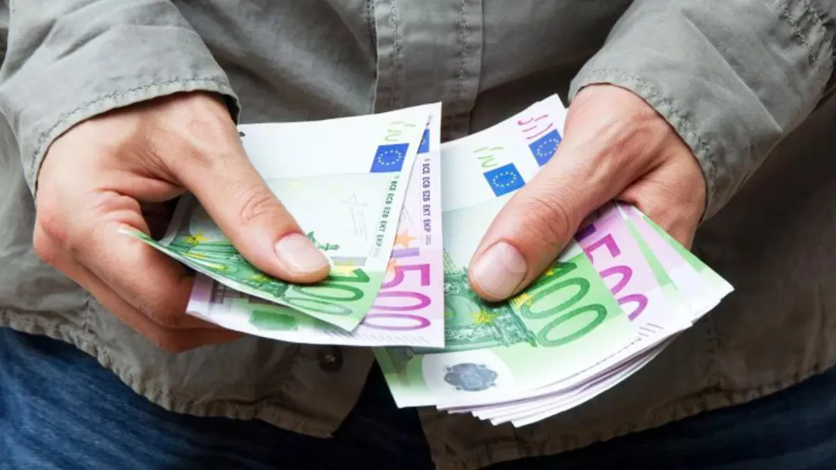 Se măresc pensiile în Italia începând cu luna viitoare. Cât primesc în plus cetățenii italieni