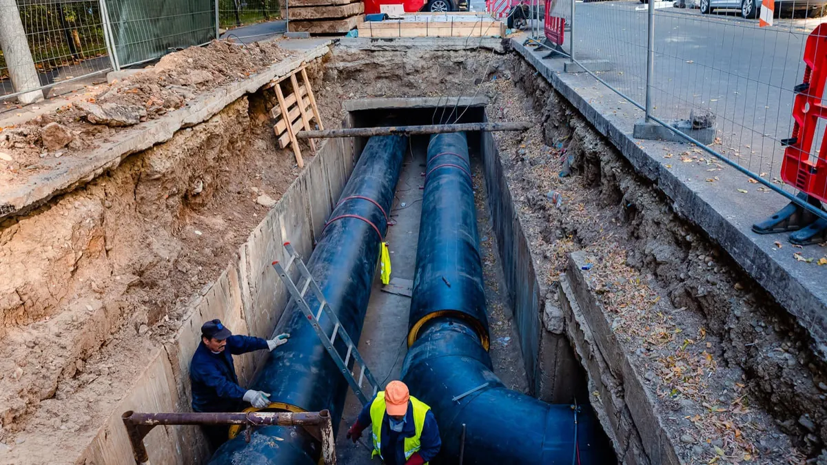 Termoenergetica opreşte apa caldă în 100 de blocuri din Bucureşti. Iată lista blocurilor afectate până pe 30 aprilie