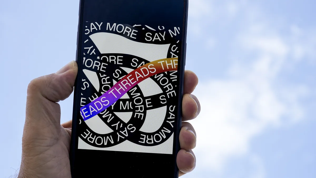 Zuckerberg vs Musk, runda 1: Proprietarul Instagram a lansat Threads, rivalul Twitter, în 100 de ţări. Zuckerberg: 5 milioane de conturi, create în patru ore