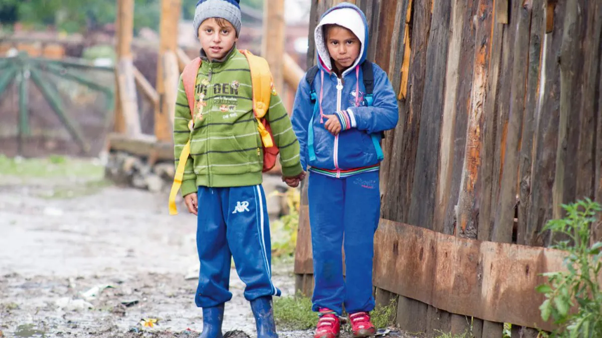 România Educată şi economia: Notele la Evaluarea Naţională, corelate cu situaţia materială a familiilor. Elevii din cele mai sărace regiuni au cele mai puţine medii peste 5