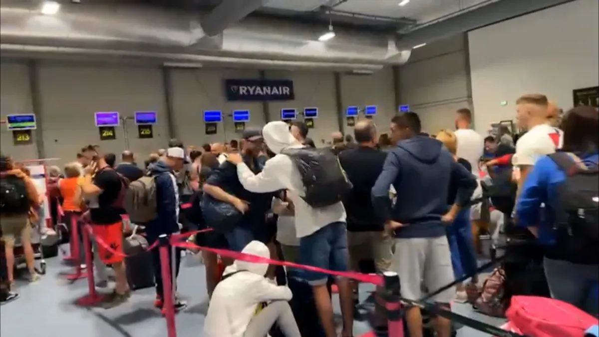 Studiu: 4 din 10 români au călătorit în străinătate în 2022 cu afaceri, 7 din 10 români în vacanţe