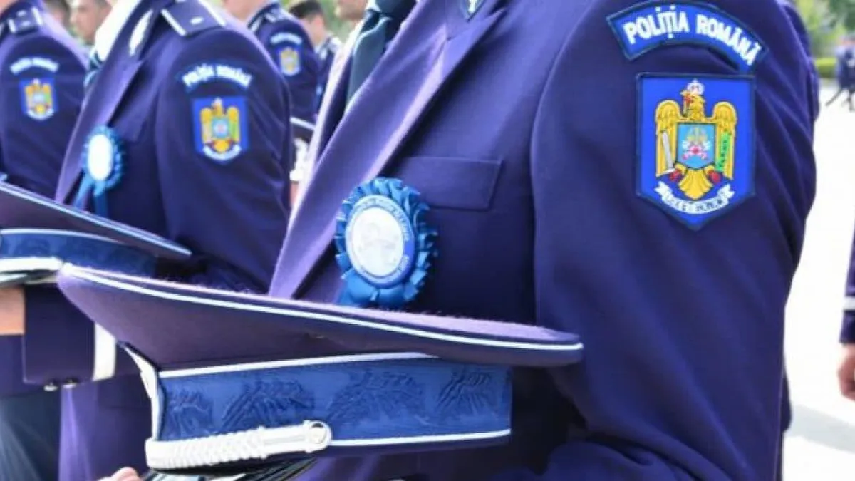 Rețea de polițiști, jandarmi și pompieri falși, destructurată de autorități! Cum au reușit oamenii legii să le dea de urmă