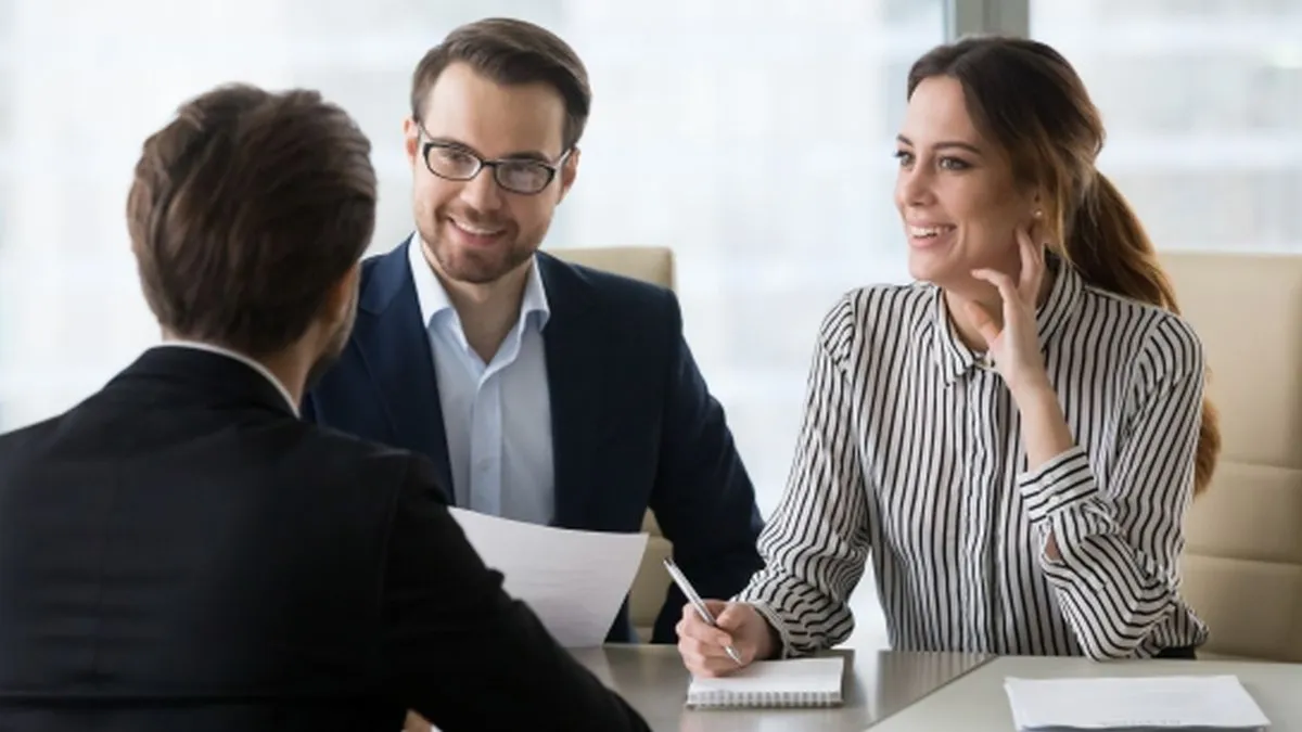 Valul de demisii s-a terminat. Angajații nu se mai grăbesc să renunțe la locul de muncă, din teama de inteligența artificială. „Ne va lua toate locurile de muncă”