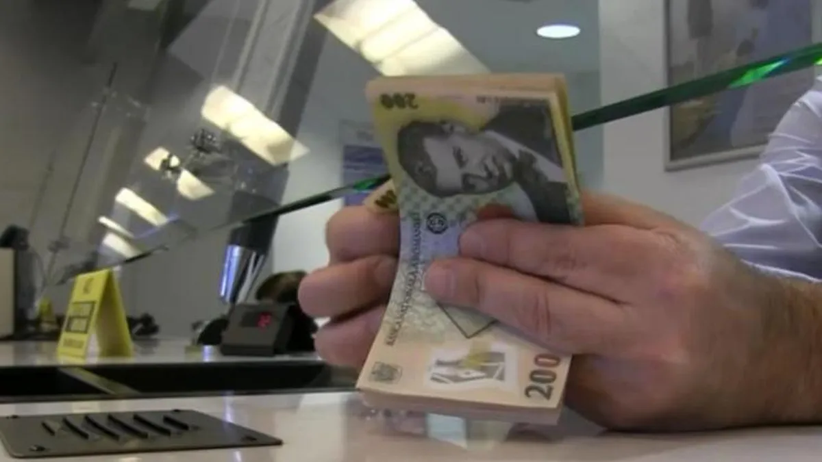 Ratele românilor împrumutaţi la bancă au crescut cu peste 50% la o treime din creditele ipotecare standard în lei