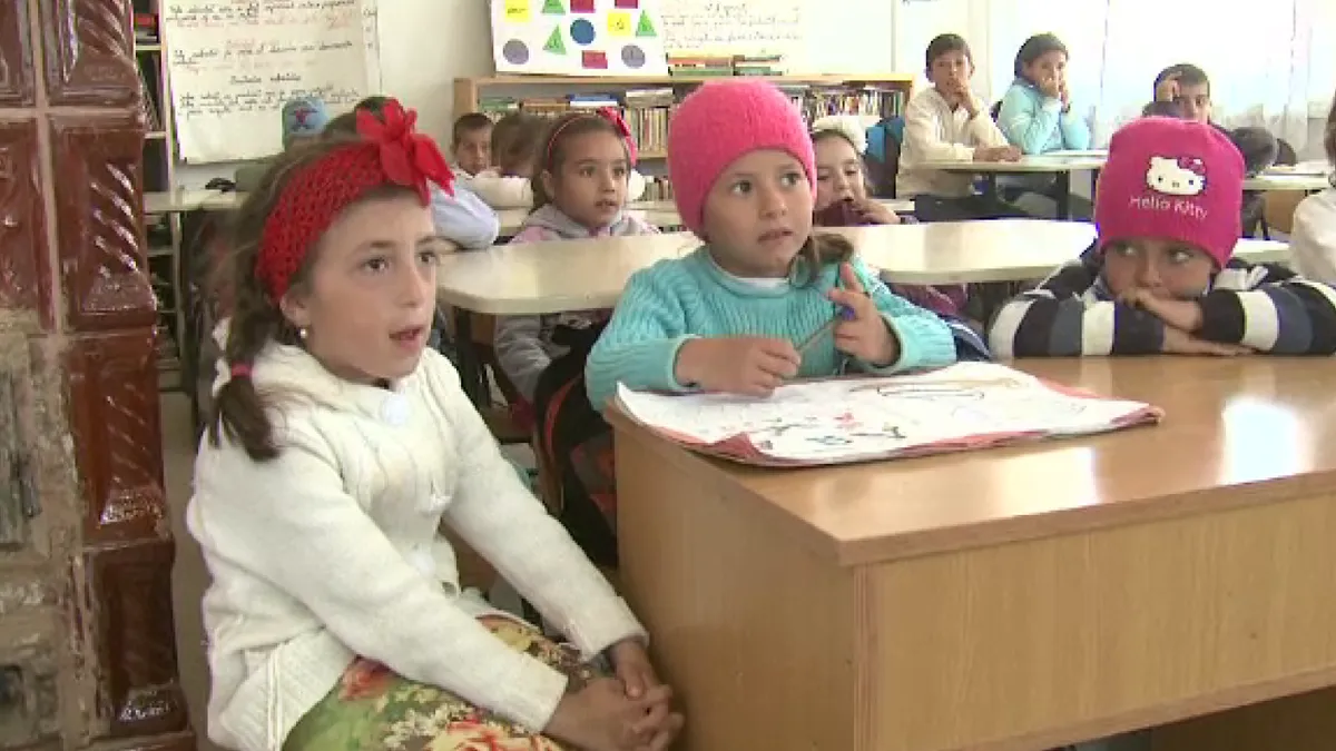 Anunț de mare interes pentru familiile din mediile defavorizate! Statul român acordă o sumă importantă de bani pentru anumiți elevi