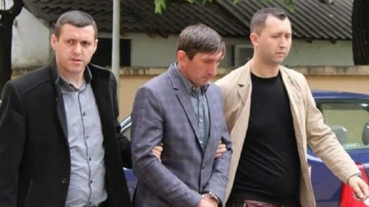 Fost primar PNL, condamnat deja definitiv pentru fapte de corupţie, trimis din nou în judecată pentru achiziţia unui WC de 100.000 de euro pentru o şcoală cu 35 de elevi