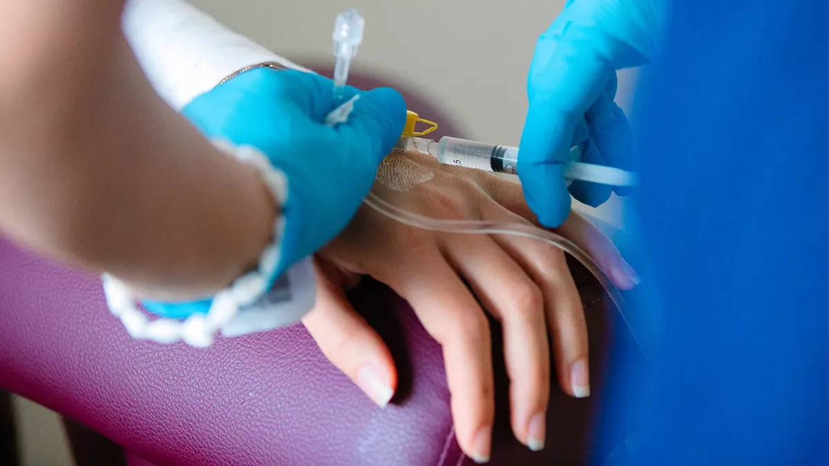 Decizie istorică a justiţiei din România. O pacientă cu cancer a obţinut decontarea integrală a tratamentului de către stat