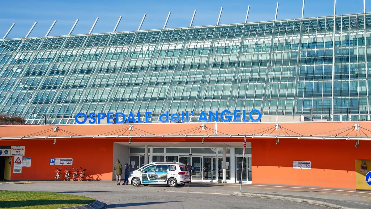 Despăgubiri de un milion de euro pentru un pacient în care, după o operație, a fost uitat un tifon