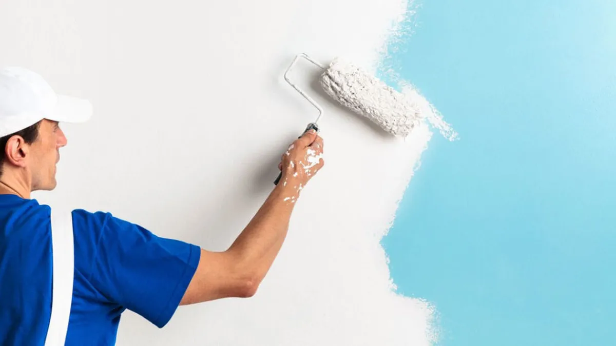 Cât costă să-ți zugrăvești apartamentul în 2024. Prețurile la toate serviciile au explodat