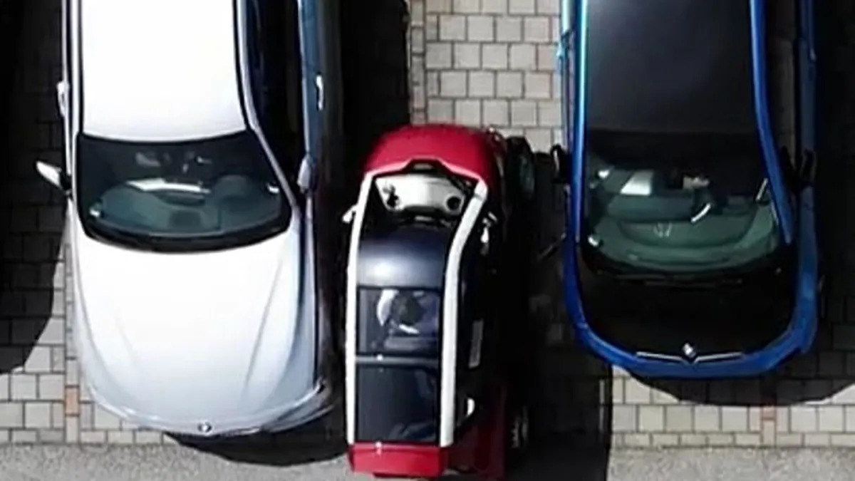 Cum arată și cât costă prima mașină pliabilă. Lansarea oficială va avea loc în iulie