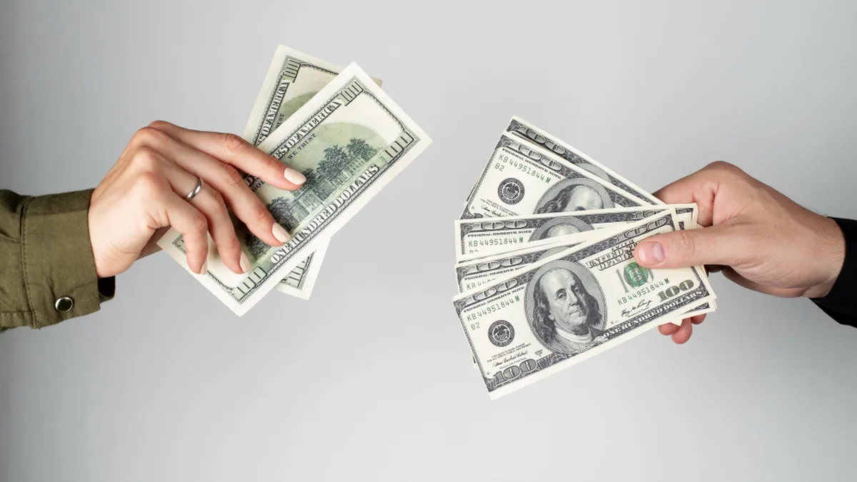 Curs valutar BNR de marți, 20 februarie 2024. Leul românesc a reușit să se impună în fața euro, dolarului și francului elvețian