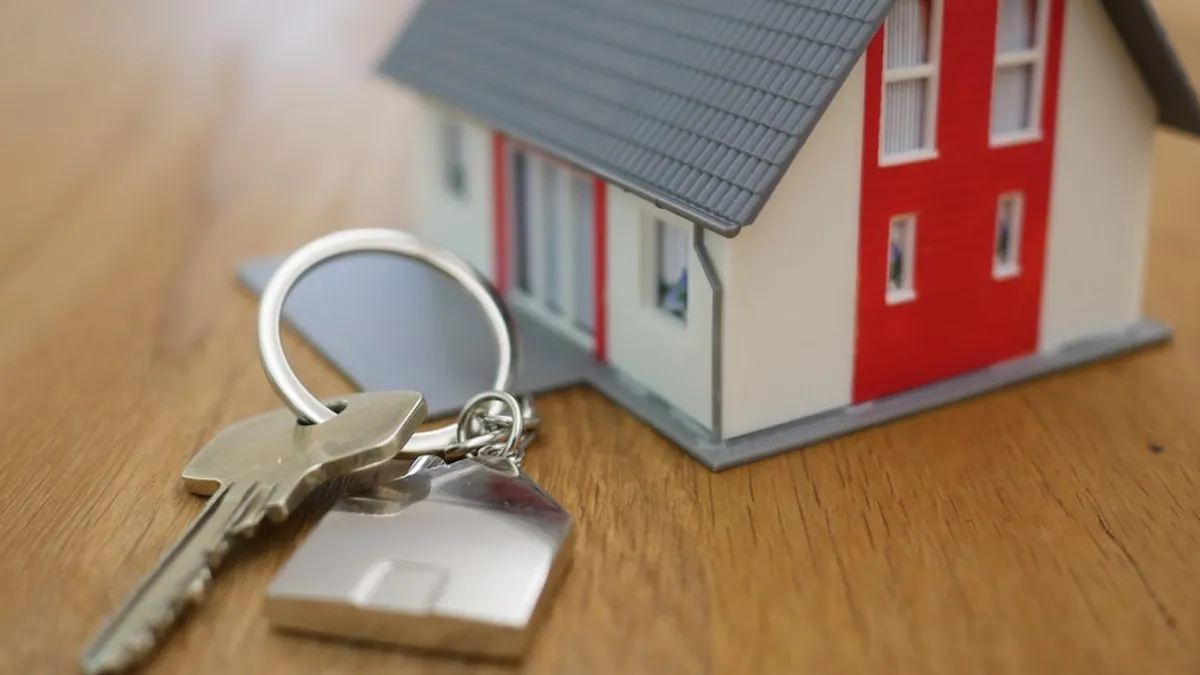 Anunțul ANAF pentru românii care obțin bani din chirii. Ce trebuie să facă până la finalul lunii mai 2024