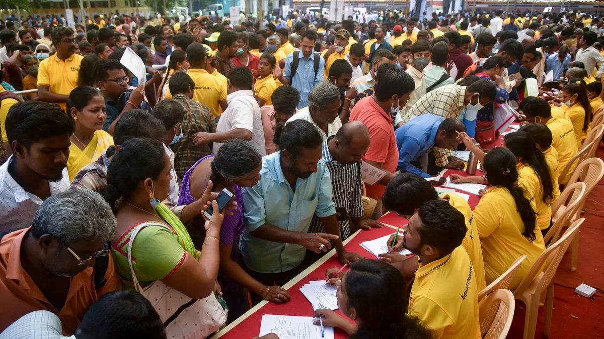 India, la un pas să devină a treia mare economie a lumii. Creştere economică record în 2023