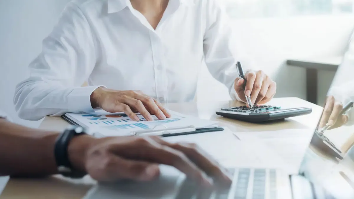 Ce bănci oferă împrumuturi dacă ești în Biroul de Credit. De aici, poți obține în câteva minute banii