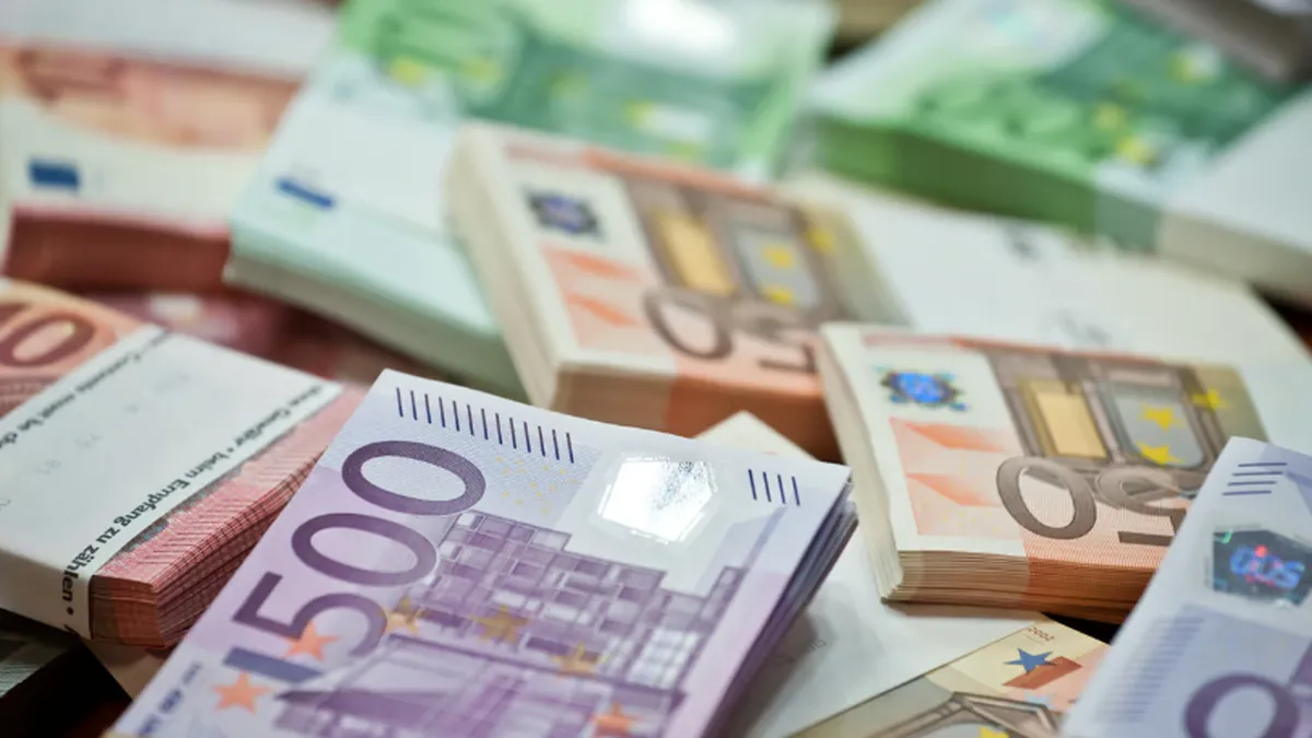 UE plăteşte Poloniei 6,3 miliarde de euro din fondul de redresare post-covid, România plăteşte miliarde pentru vaccinuri nefolosite