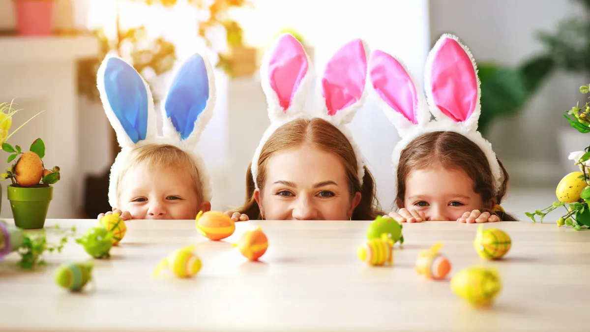 Când pică Paștele în 2025. Veste proastă pentru elevi. Ce se întâmplă cu vacanța lor