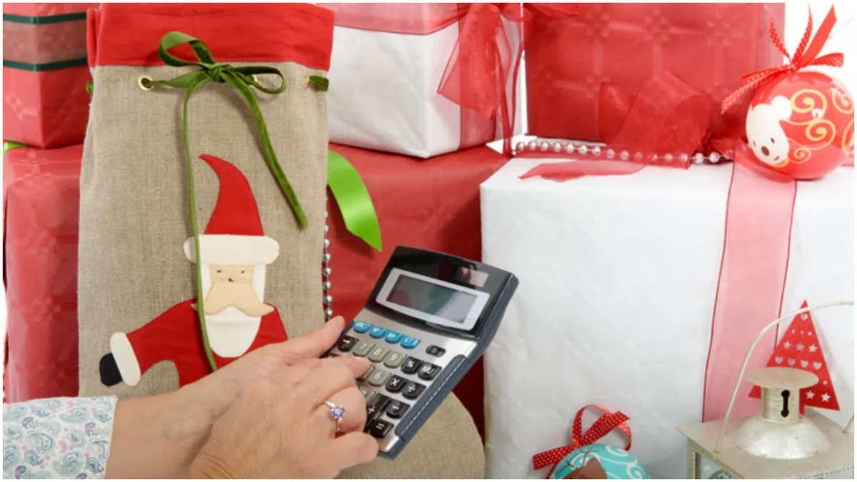 Cum arată al 13-lea salariu pentru românii stabiliți în Italia. Bonusurile pe care angajații le primesc de Crăciun