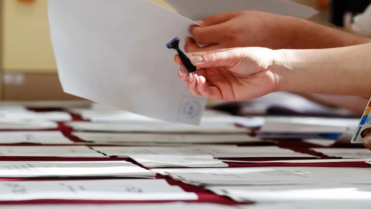 Câți bani câștigă membrii secțiilor de votare la alegerile prezidențiale și parlamentare 2024. Un președinte de secție ar putea primi chiar de două ori salariul minim net pe economie
