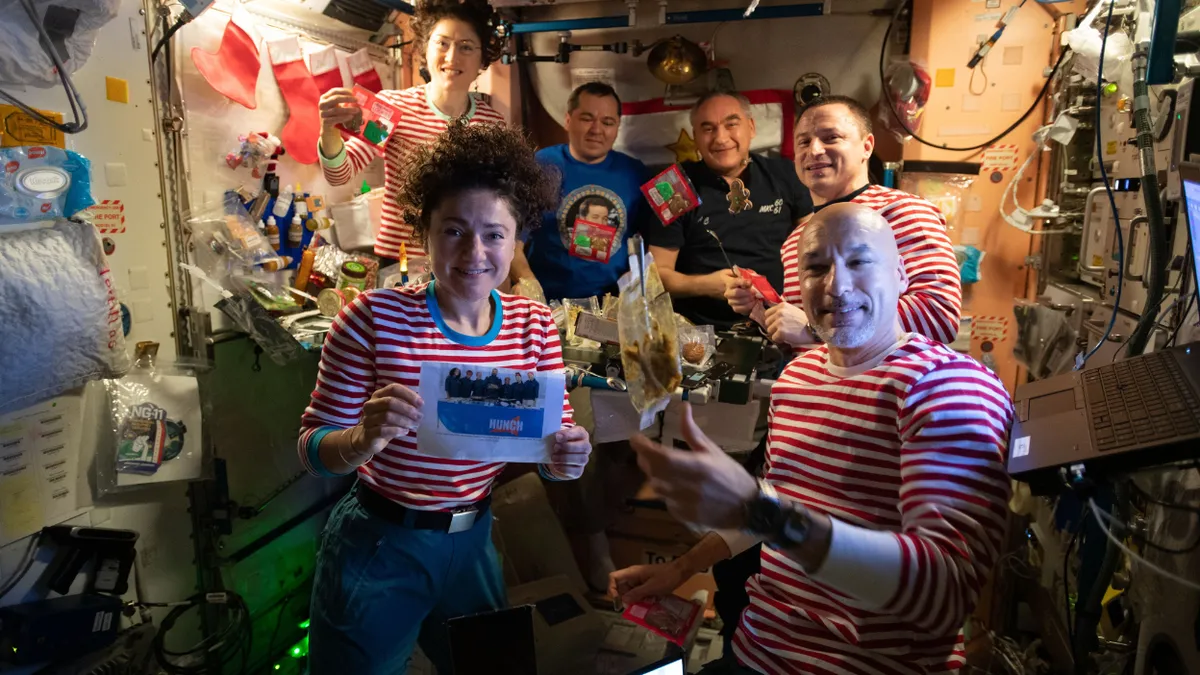 Cum au sărbătorit Crăciunul astronauții de pe Stația Spațială Internațională. Mesajul emoționant transmis Pământului!