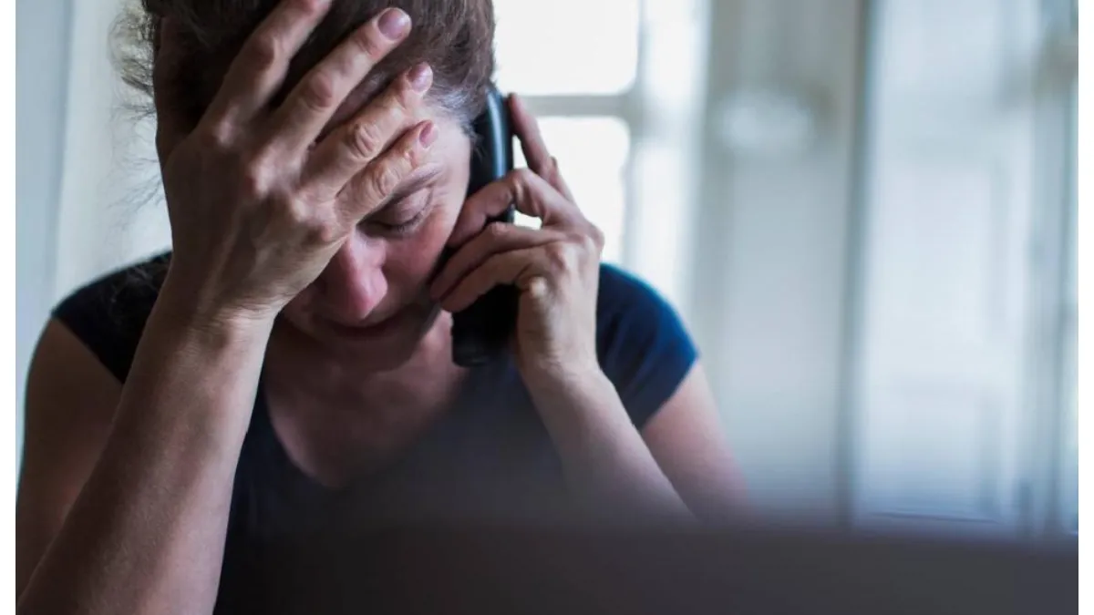 O nouă metodă de escrocherie te poate lăsa fără bani în cont. Nu răspunde dacă ești sunat de un număr care conține aceste trei cifre