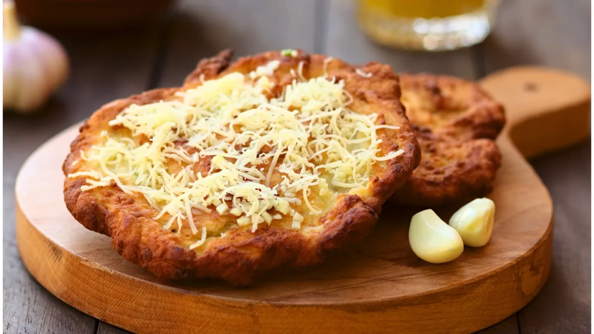 Secretul celor mai buni langoși preparați în casă. Află cum îi poți face mai buni decât la patiserie