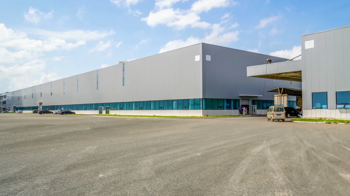 Vin americanii în România, la conducerea unui colos românesc. Mii de locuri de muncă sunt asigurate