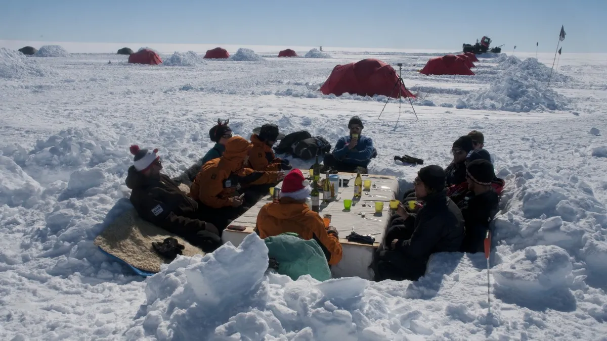 Se fac angajări în Antarctica! Se caută bucătari, electricieni, tâmplari sau instalatori, iar salariul nu este de neglijat