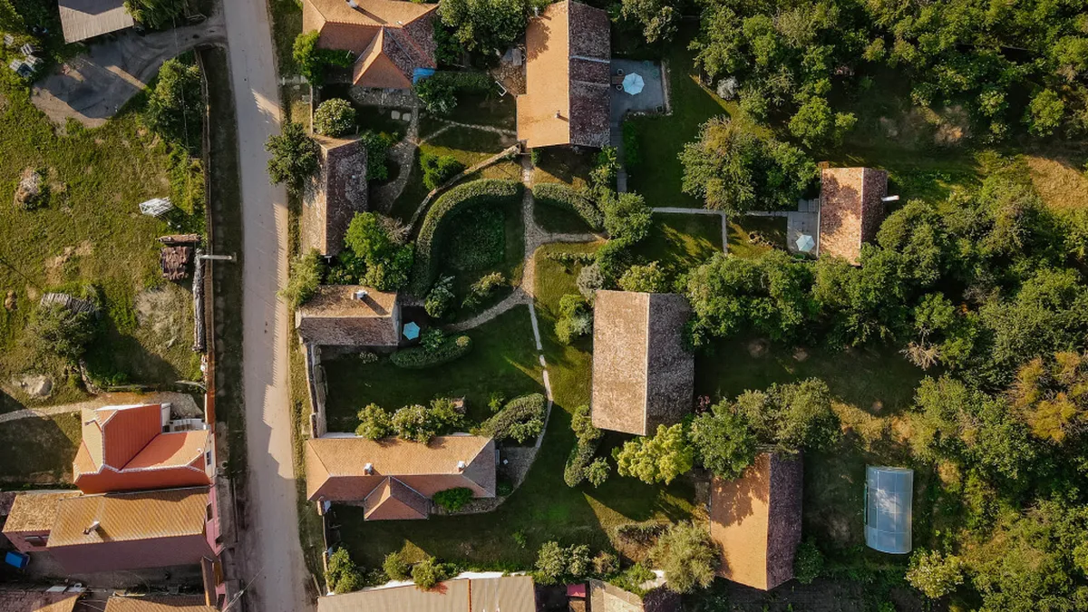 Satul din România în care preţul caselor a explodat. O locuinţă costă şi jumătate de milion de euro