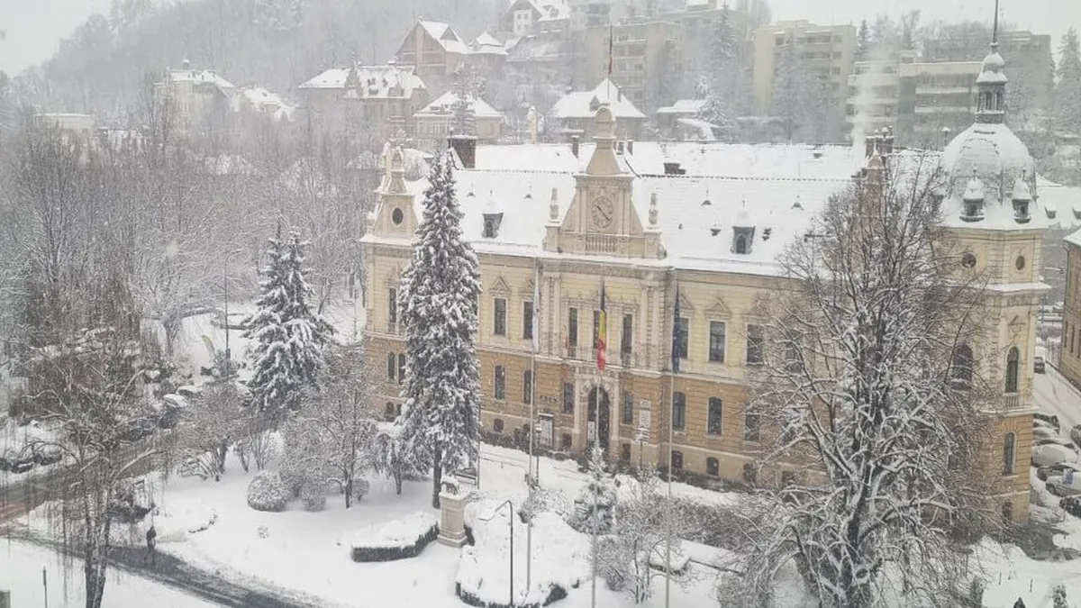 Prognoza meteo pentru februarie 2025. Meteorologii anunță temperaturi în scădere, ploi, lapoviță și ninsori, inclusiv la Bucureşti