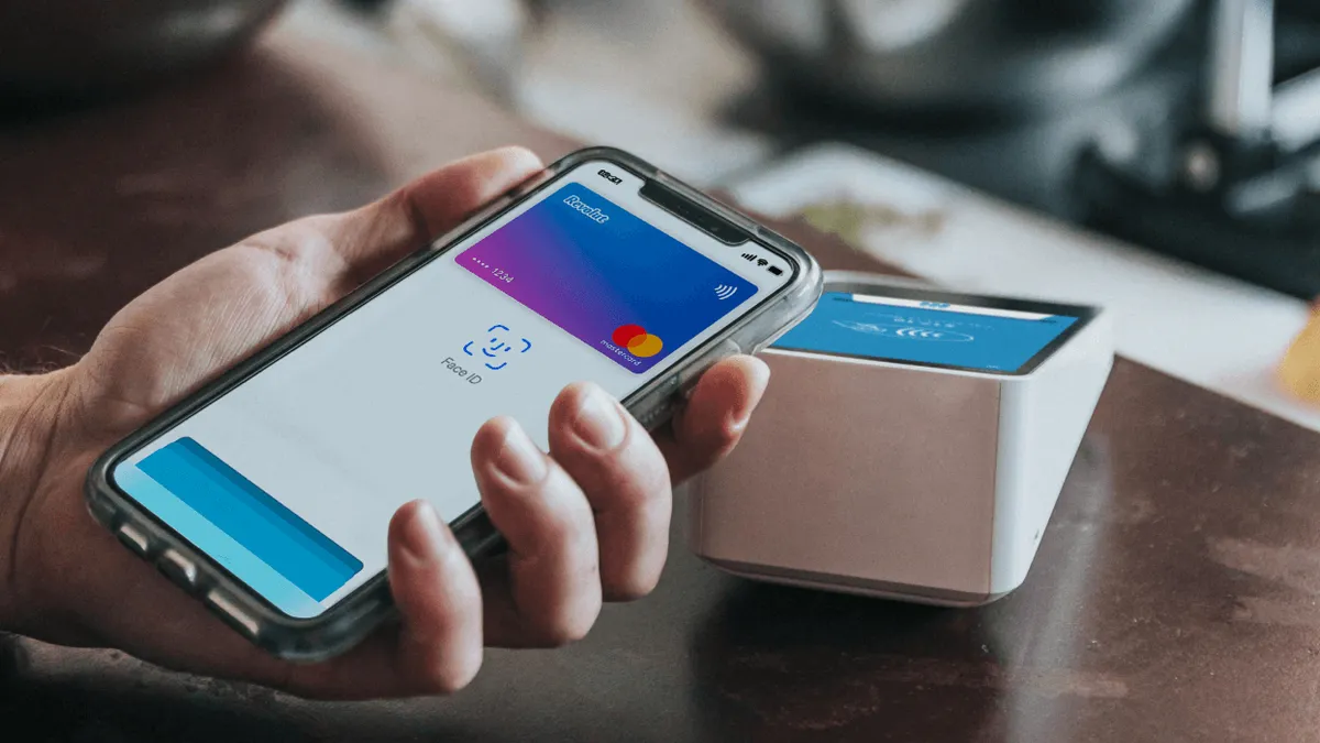 Anunţul momentului de la Revolut. Schimbare radicală despre plăţile contactless, sunt vizaţi toţi clienţii