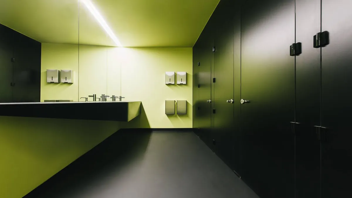 O nouă companie mută producţia în România în 2025 şi devine lider regional