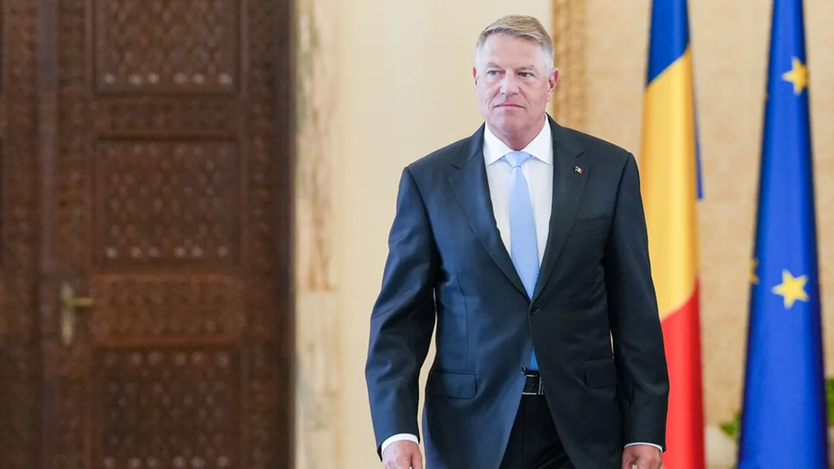 Klaus Iohannis a plecat de la Cotroceni cu ceremonie oficială. Ilie Bolojan, noul președinte interimar: Să aveți grijă de România