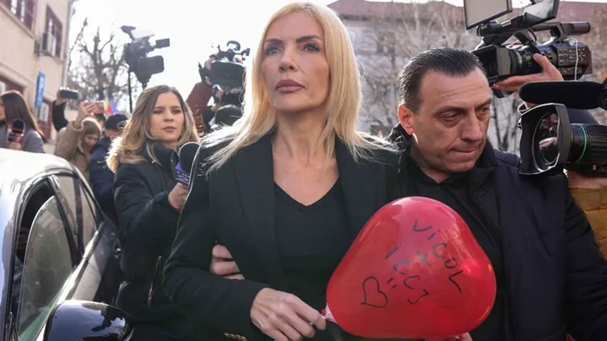 Cadou special de Valentine's Day pentru Laura Vicol la ieşirea din arest. Avocata a fost eliberată chiar pe 14 februarie 2025