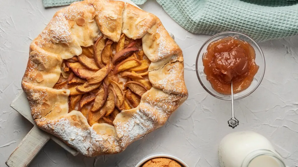 Plăcintă cu mere, fără zahăr și făină. Secretul ca să iasă super delicioasă