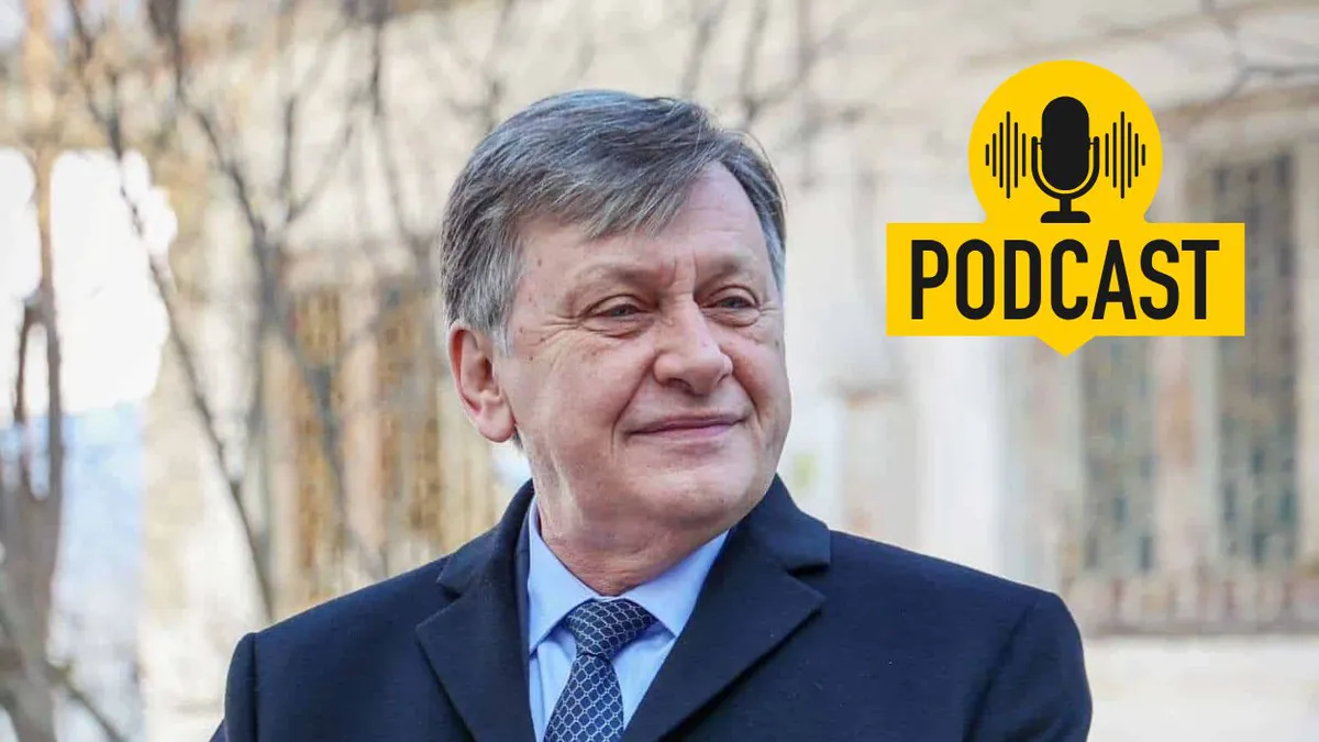 Crin Antonescu lansează un podcast interactiv: „Tu întrebi, eu răspund!”