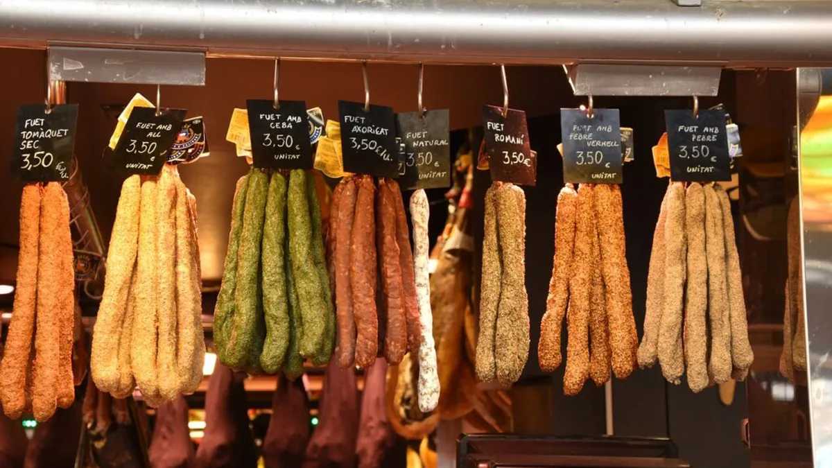 Cele 1.500 de sortimente de cârnaţi ai poporului sunt mai tari la vânzări ca populara maşină germană Volkswagen