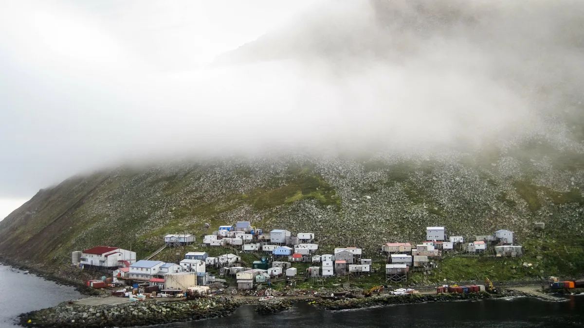 Locul unic din lume unde poţi călători în trecut sau în viitor. Sunt doar 4,8 kilometri între astăzi şi mâine!