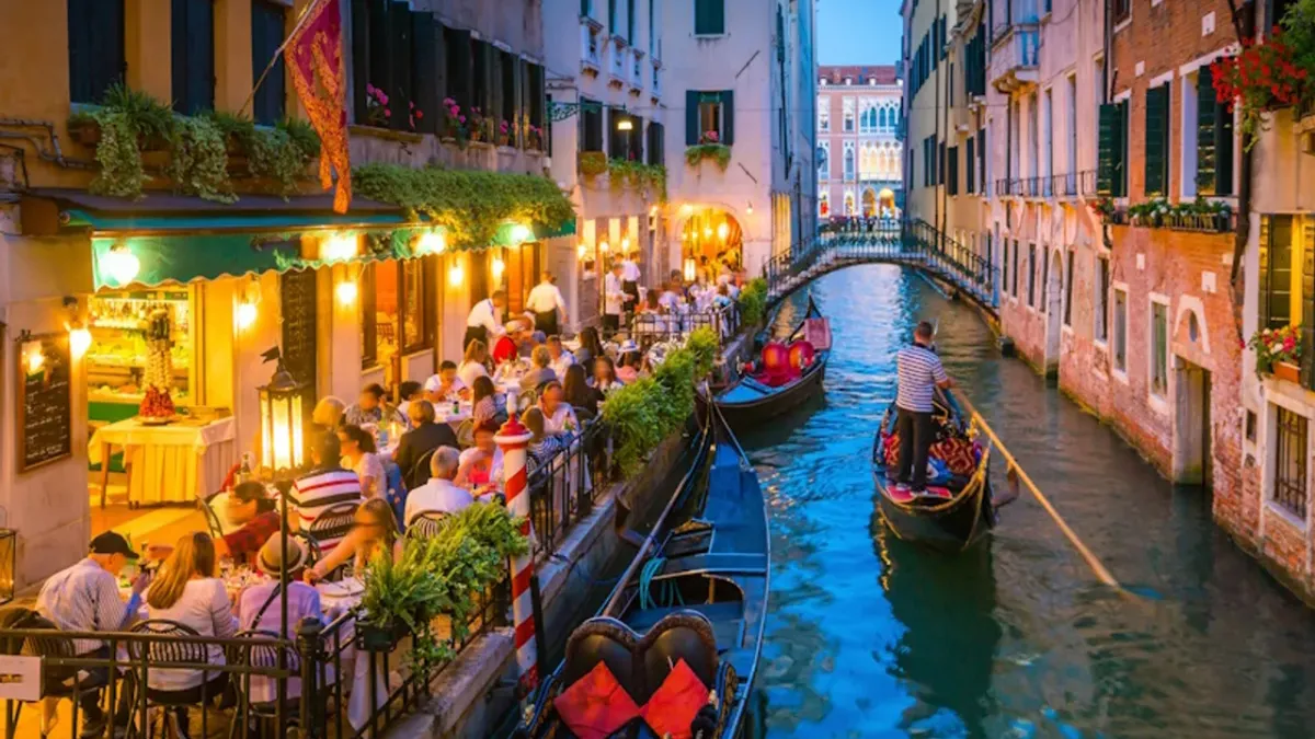 Taxa turistică de 5 euro de la Veneția revine. Cei care decid să viziteze orașul last-minute vor plăti dublu