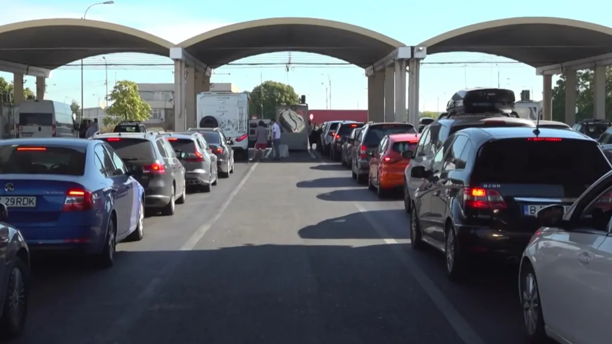 Românii se îmbulzesc spre Bulgaria de 1 Mai. Coada de mașini la Podul Giurgiu-Ruse măsoară patru kilometri!