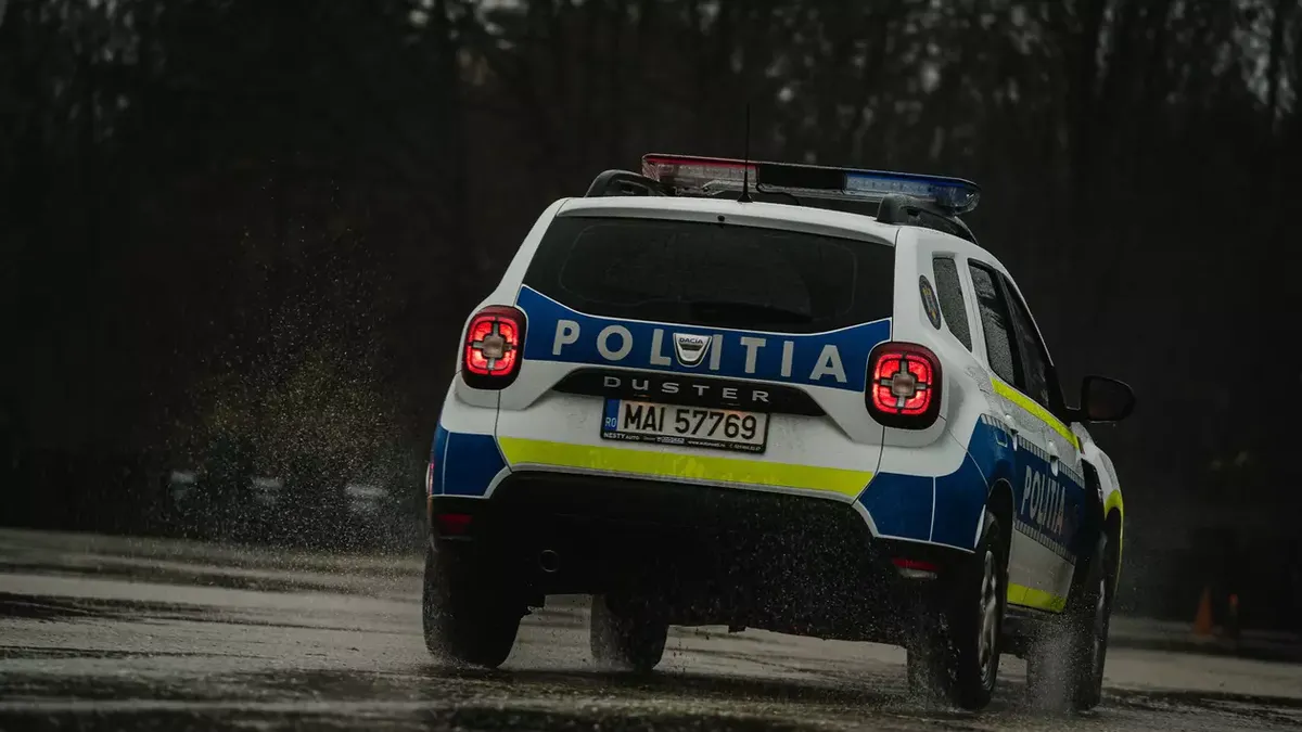 Amenzi uriaşe pentru şoferii care încalcă această lege. Pe lâmngă sancţiuni de până la 3.000 de lei, Poliţia poate imobiliza şi autovehiculul