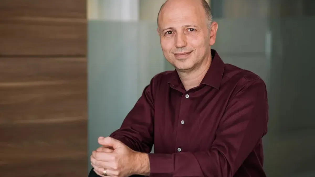 Ghid pentru a-ți proteja banii, după ce euro a crescut. Economistul Radu Georgescu: De acum, este obligatoriu să faci asta